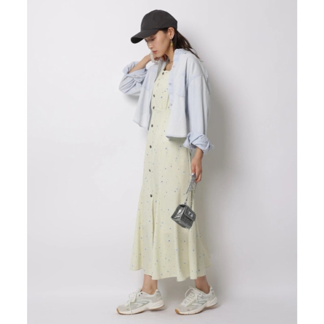 ジャスグリッティー JUSGLITTY クロップドデニムシャツ （ピンク