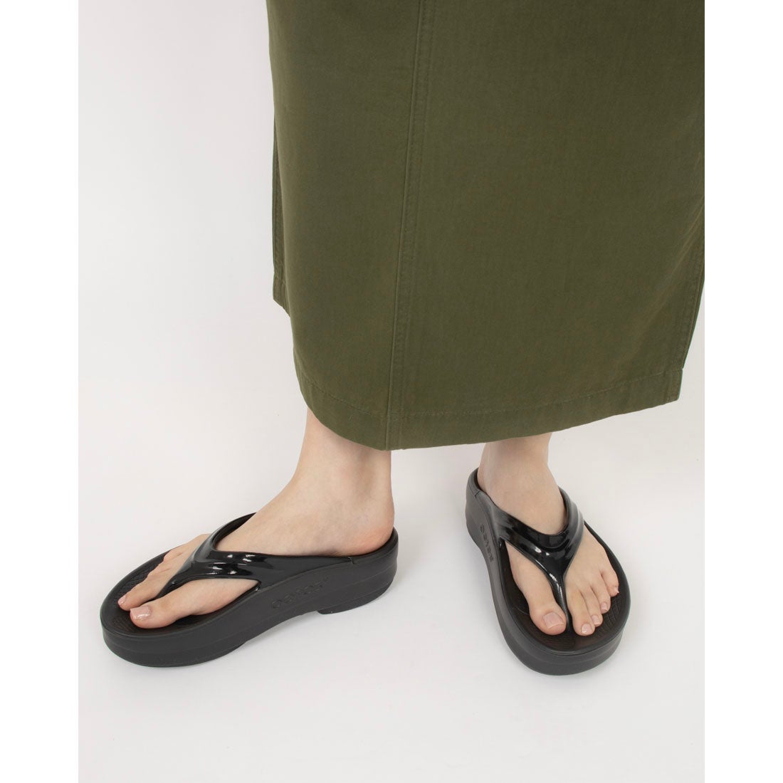 OOFOS Oomega - black _ FASCINATE Osaka Japan, Worldwide Shipping