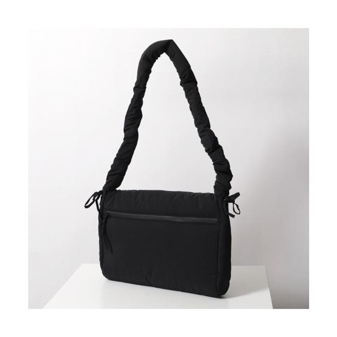 オレンド OLEND OLEND ショルダーバッグ LARGE NINA BAG ナイロン