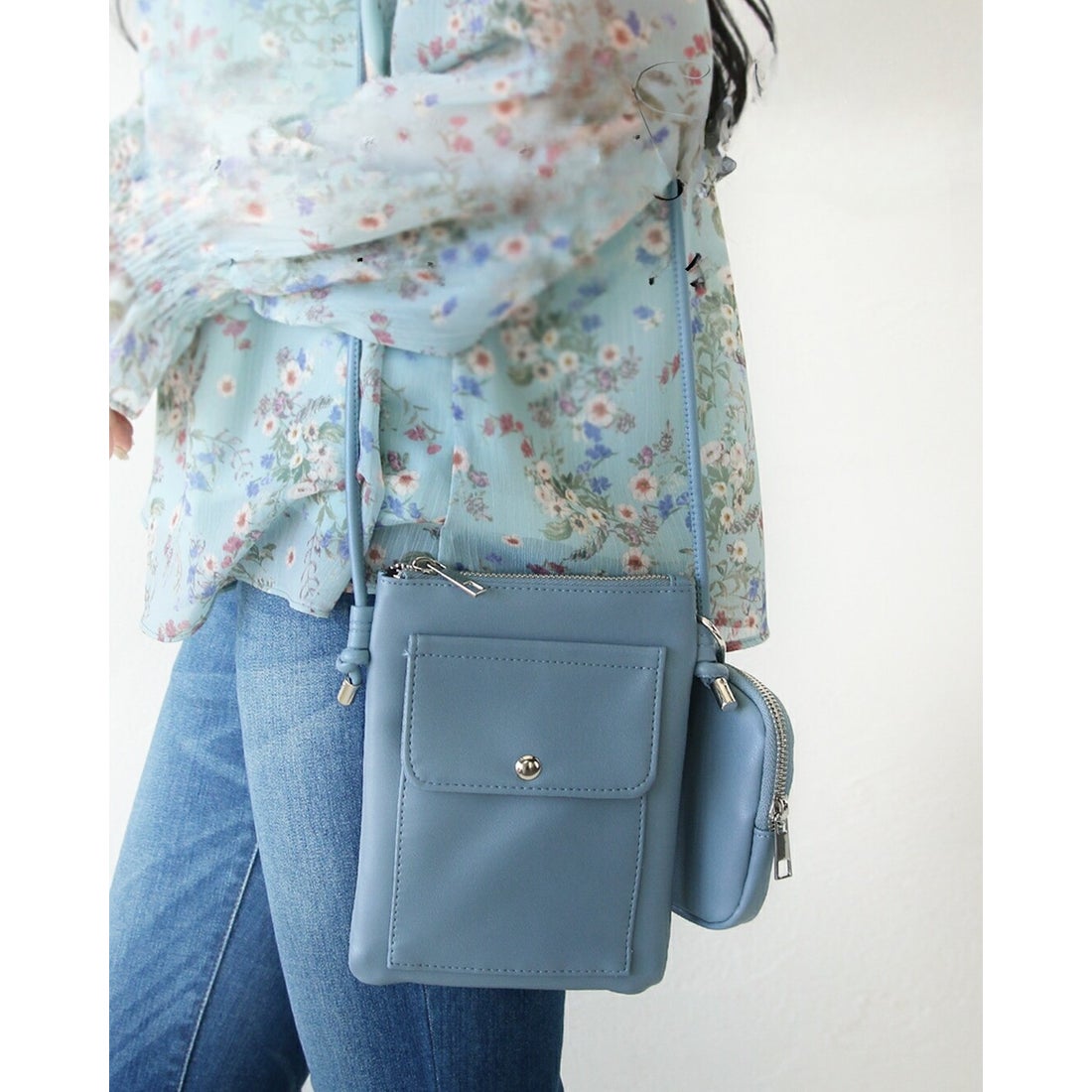 オトナ OTONA ライトにマルチ。 多機能ミニショルダーバッグ