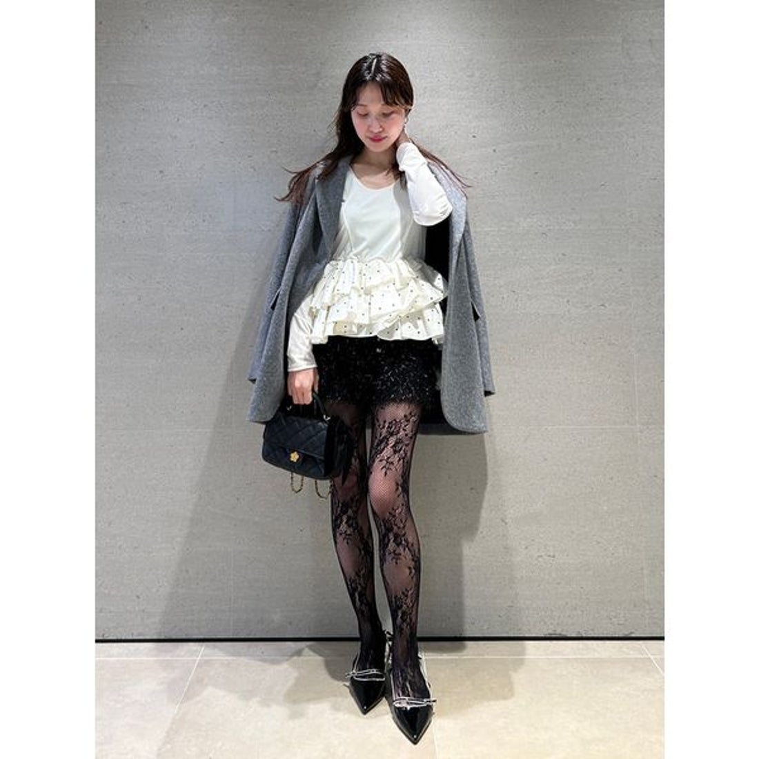 リリーブラウン LILY BROWN ベロアペプラムフリルトップス （CGRY