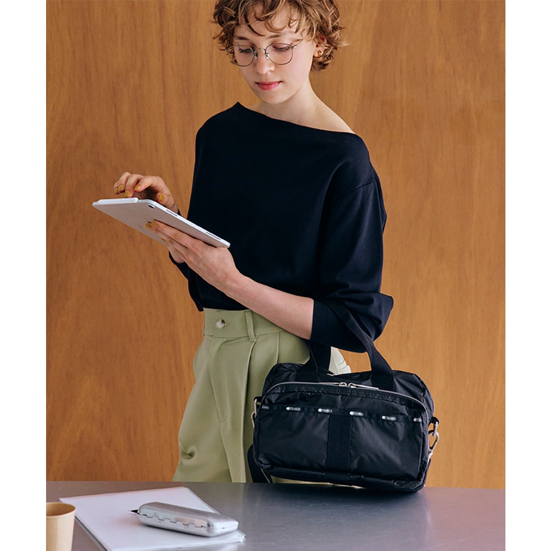 レスポートサック LeSportsac METRO CONVERTIBLE （ブラックC） -waja