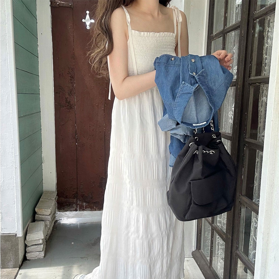 ラウアー LAUIR シャーリング肩リボンキャミワンピース （オフホワイト