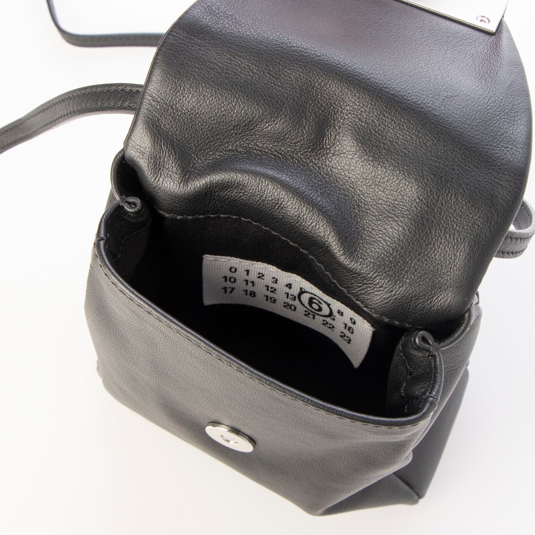 エムエムシックス メゾン マルジェラ MM6 Maison Margiela NUMERIC BAG