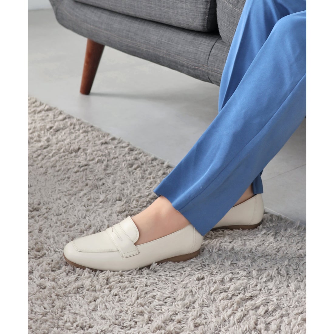 本革】 スクエアコインローファー 6711 （アイボリー） -モードカオリ