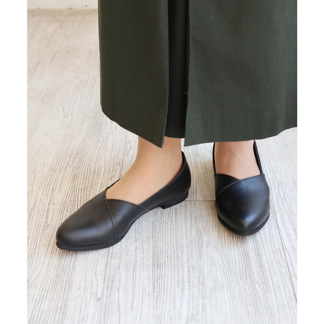 本革】 フラットシューズ 7100 （ブラック） -モードカオリ MODE KAORI