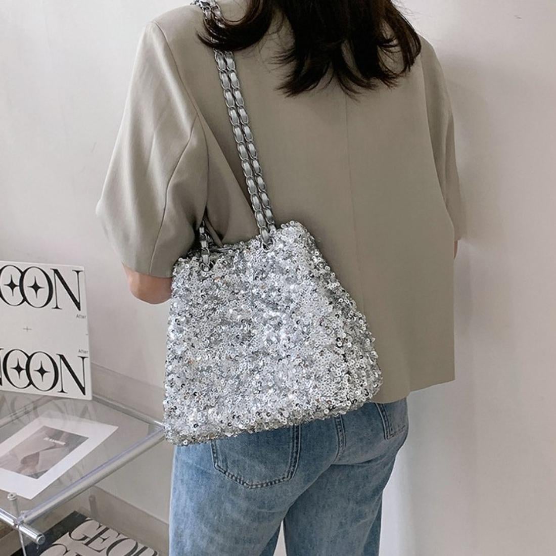 メゾンドラティール maison de LATIR スパンコールチェーンショルダー