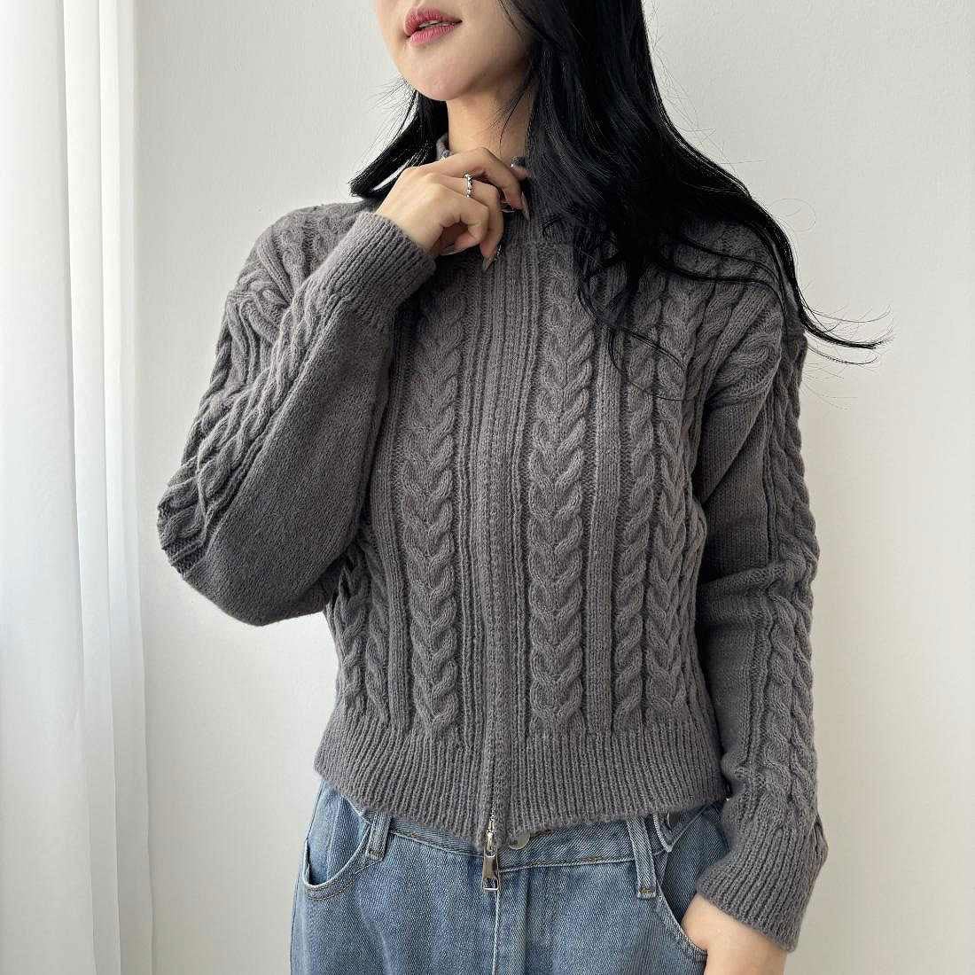 メゾンドラティール maison de LATIR ダブルジップケーブル編みニット