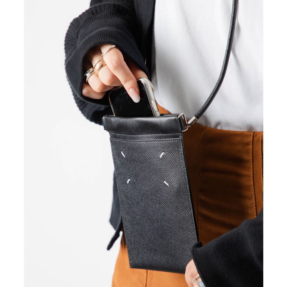 MM6⭐︎スマホショルダー⭐︎スマホケースMM6 Maison Margiela