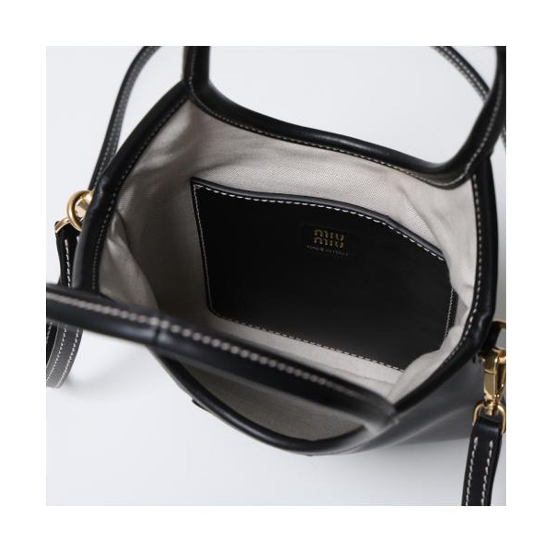ミュウミュウ Miu Miu MIUMIU ショルダーバッグ 5BA281 2CRW レザー