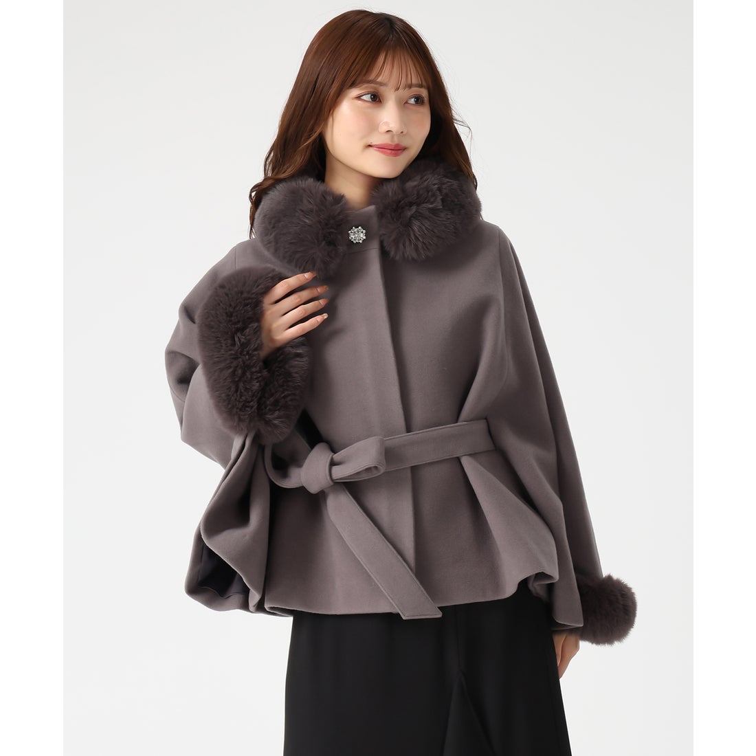 ミッシュマッシュ MISCH MASCH 2025秋冬新作 ブローチ付きポンチョ