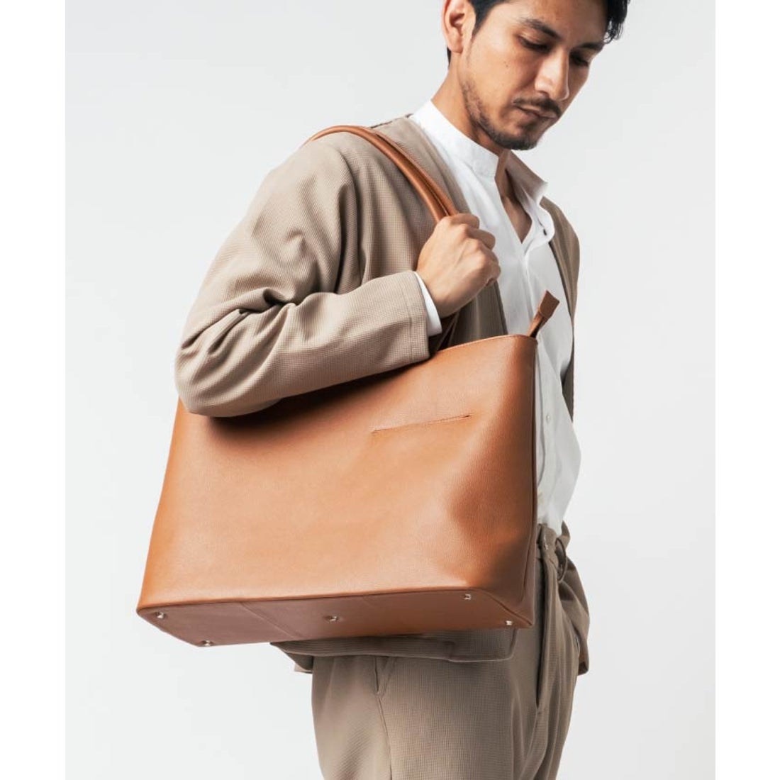 MURA シュリンクレザー シンプル スマホポケット トートバッグ