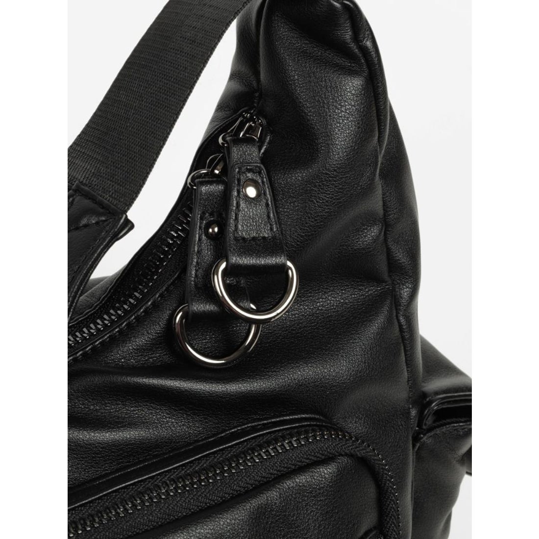 ヌエール nouer レザーライクマルチポケットボディバッグ （ブラック