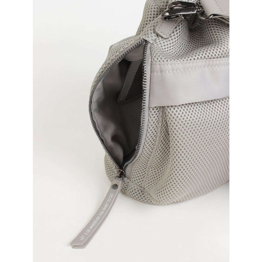 ヌエール nouer 2way巾着メッシュバッグ （ブラック） -靴