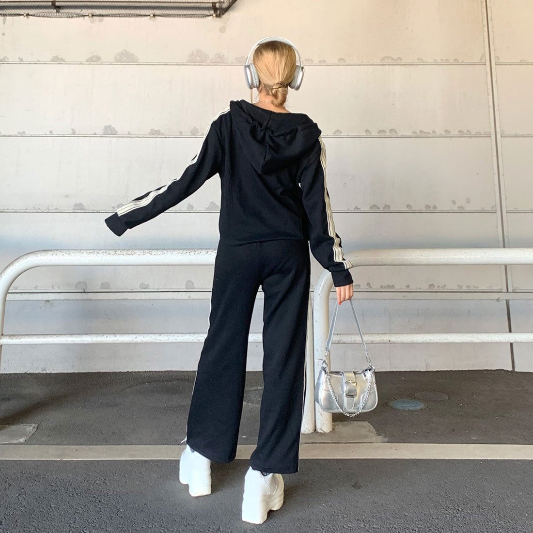 ノンヘッジ non-hedge ラインZIPパーカー・パンツセットアップ