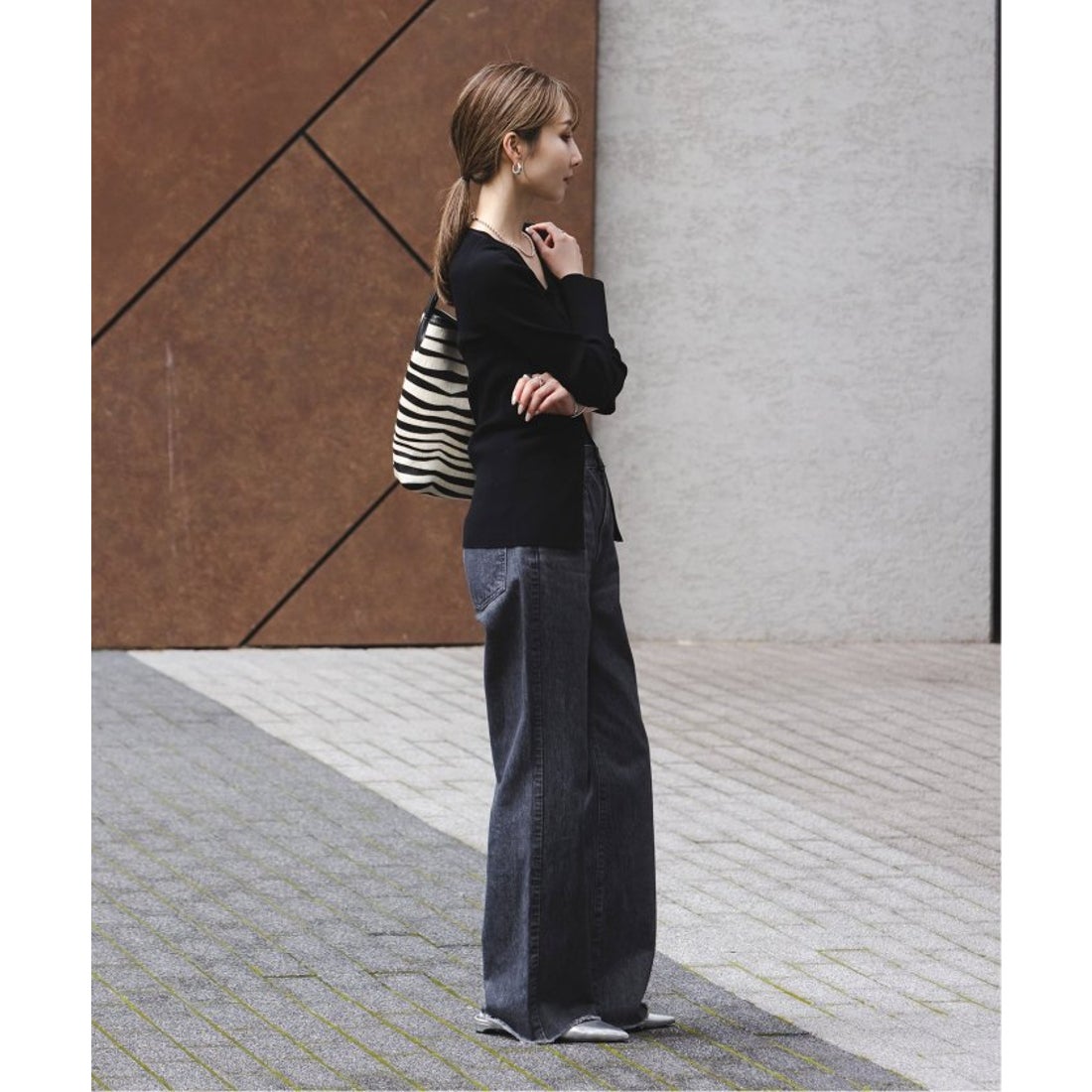 ノーブル NOBLE レースアップリブニット （ブラック） - ファッション