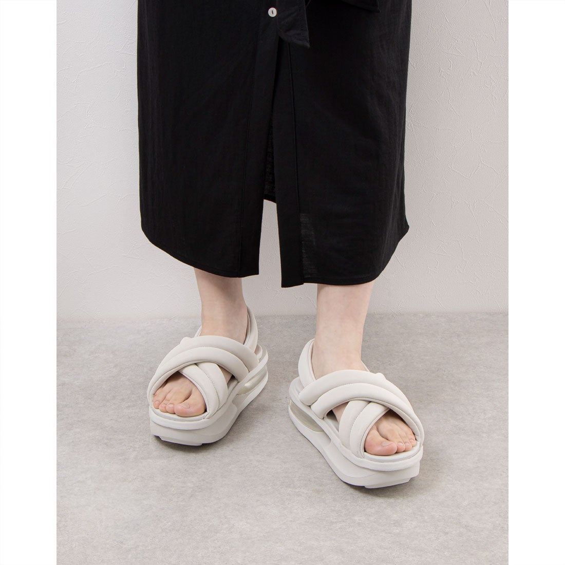 ナイキ NIKE 【訳あり新品】W AIR MAX ISLA エアマックス アイラ