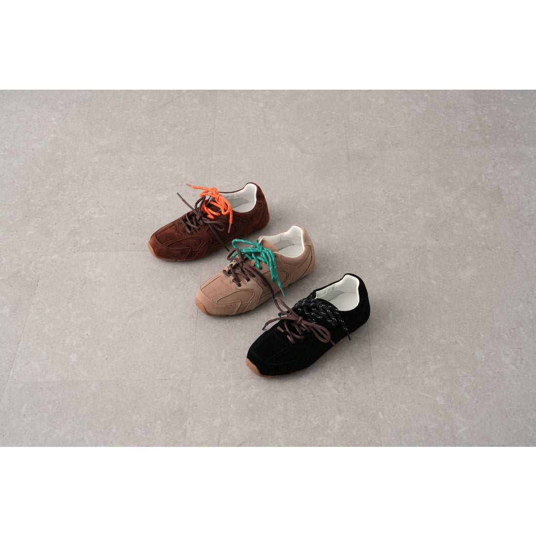 サヤ SAYA 靴ひも着せ替えスニーカー （ブラウン） -【公式】ラボ