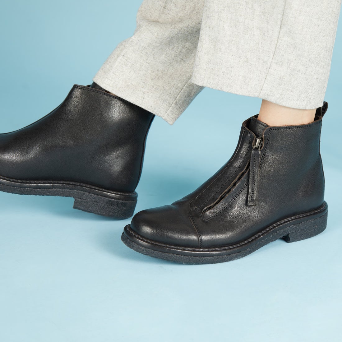 SAYA サヤ Saya プラット製法ブーツ （ブラック） -【公式】ラボ