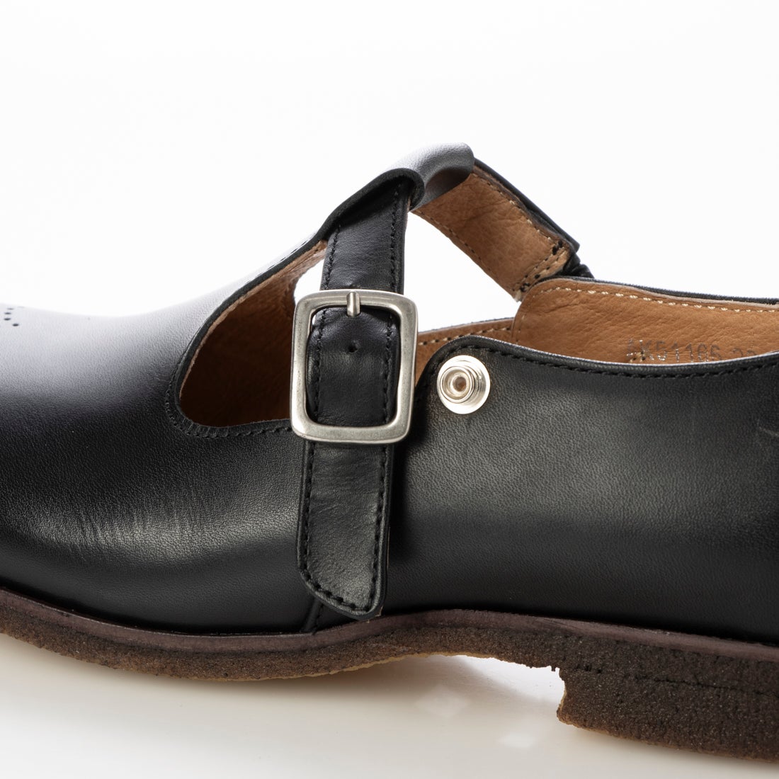 サヤ SAYA 本革Tストラップシューズ （ブラック） -【公式】ラボ