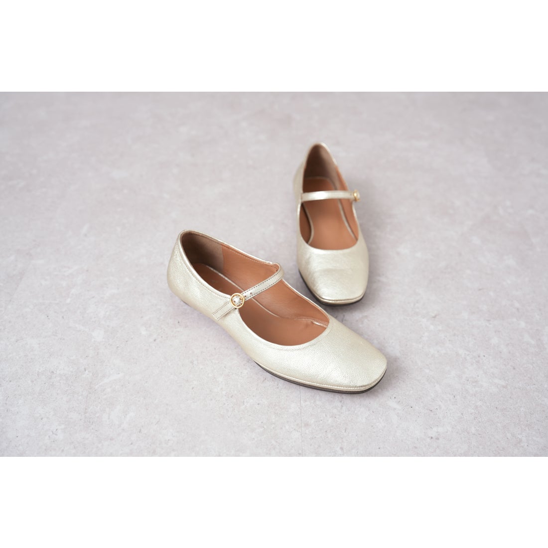 サヤ SAYA フラットボロネーゼ製法本革メリージェーンシューズ