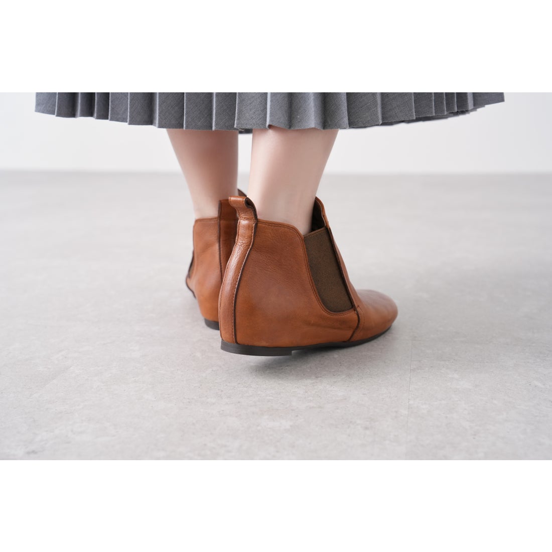 サヤ SAYA 本革プラット製法サイドゴアブーツ （ブラック） -【公式