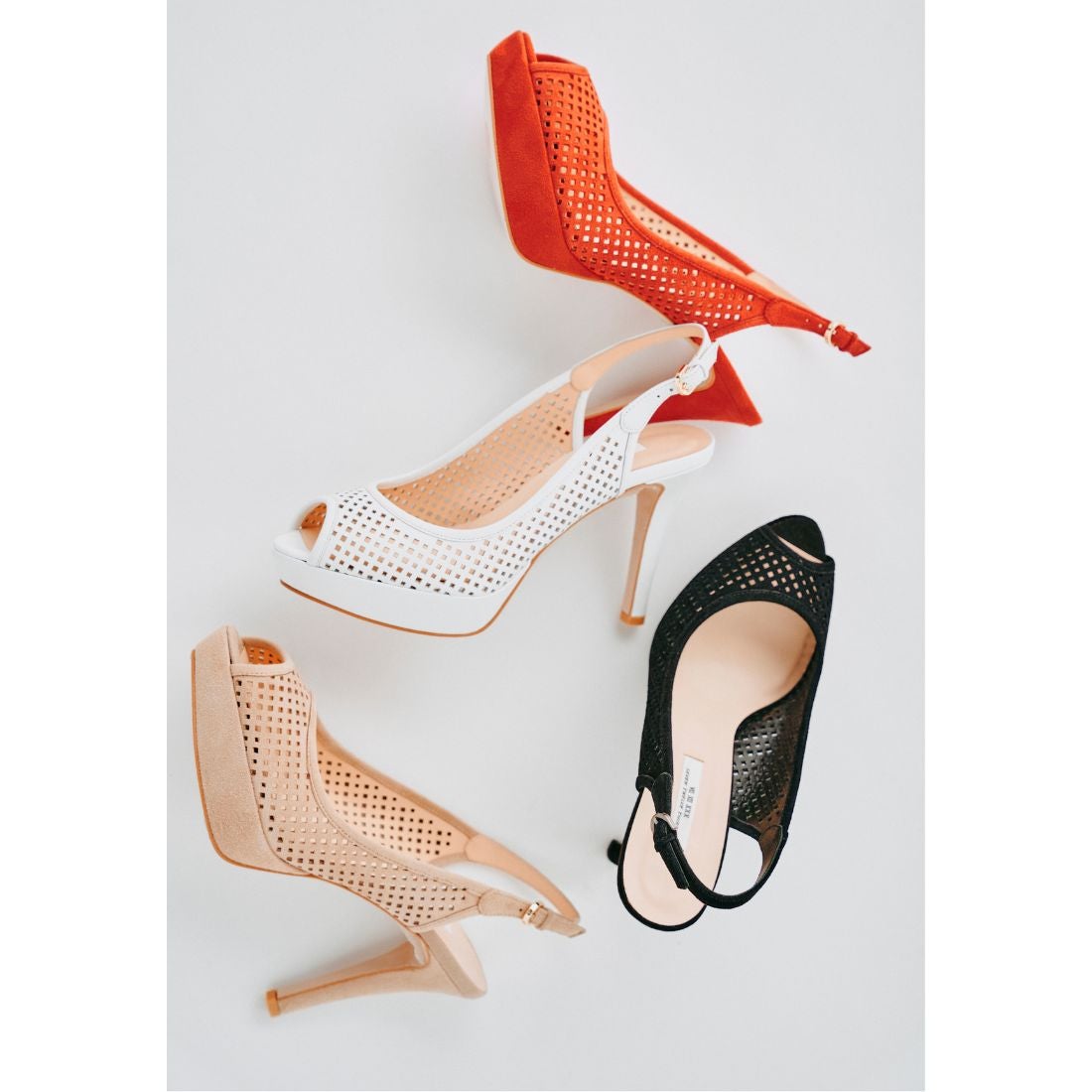 セヴン トゥエルヴ サーティ SEVEN TWELVE THIRTY プラットフォーム