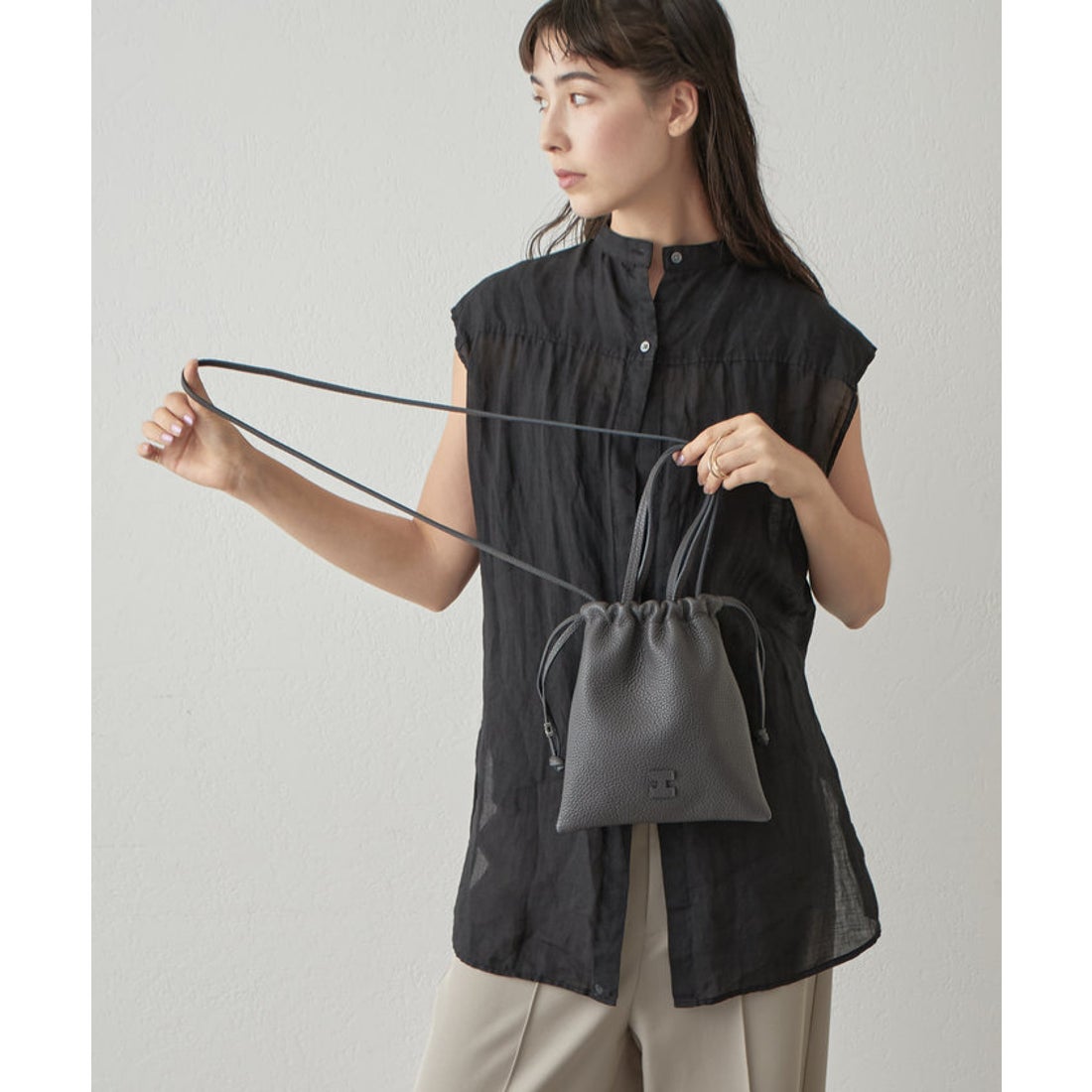 イアクッチ IACUCCI グラネッロ CERVO （charcoal） - ファッション