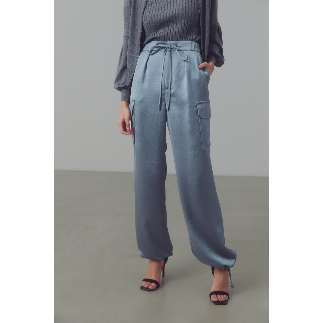 PINKY & DIANNE ◇サテンカーゴパンツ グレー -ファッション通販