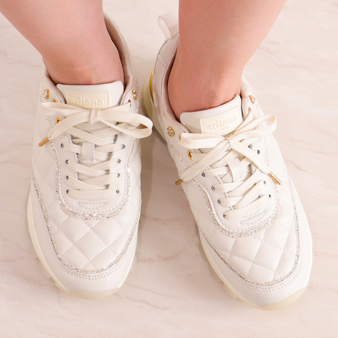 プラスダイアナ ＋diana 【軽量】キルティングスニーカー （白人工