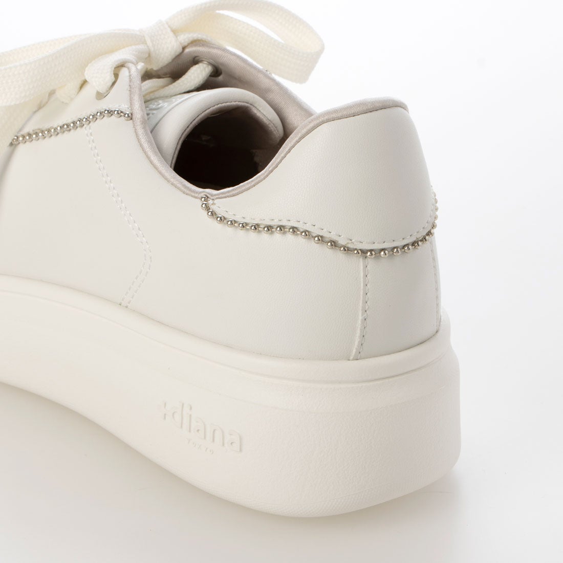 プラスダイアナ ＋diana 【軽量】メタルトゥキャップスニーカー （白