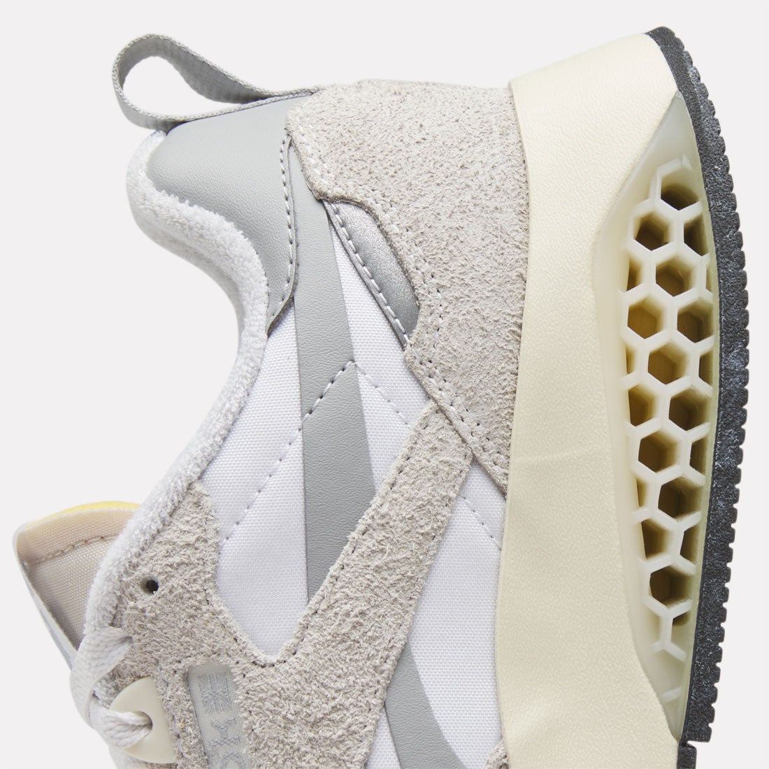 クラシックレザー ヘキサライト プラス / CLASSIC LEATHER HEXALITE +