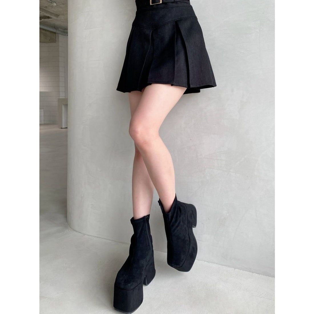 リゼクシー RESEXXY 厚底スエードショートブーツ （ブラック