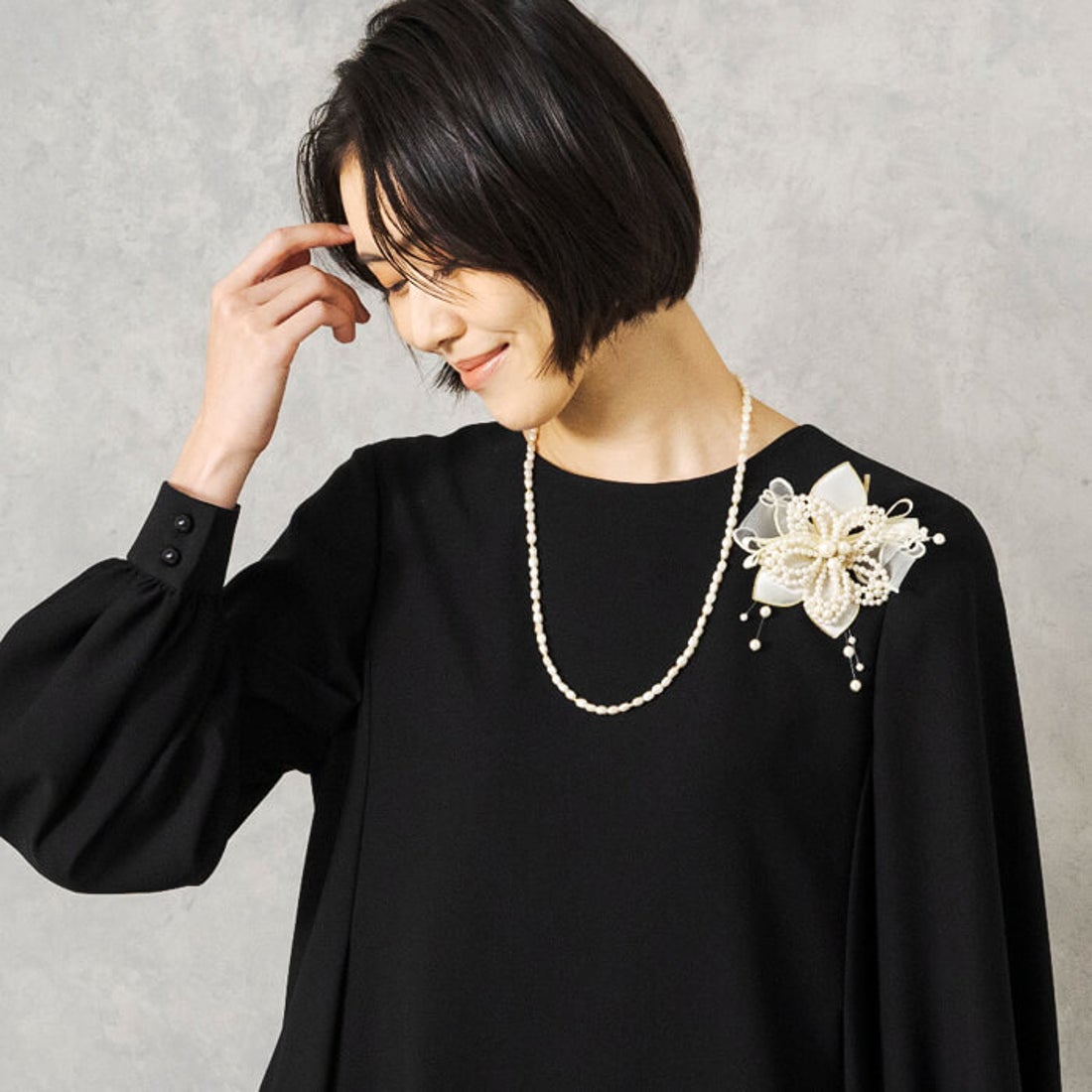 トウキョウソワール 東京ソワール WEB限定｜セレモニーに華を、ゆれる