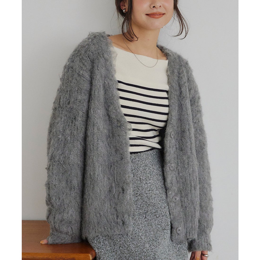 ティティベイト titivate モヘアライクVネックシャギーニット