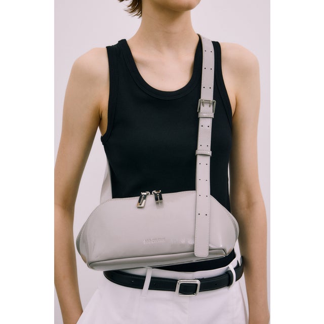 アドカラム ADD CULUMN FIGRE BODYBAG ENAMEL （Gray） -ファッション
