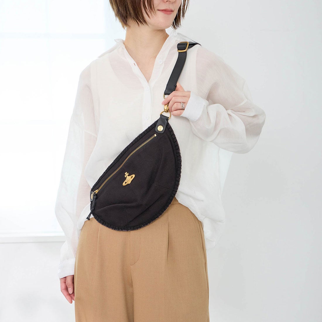 ヴィヴィアン ウエストウッド Vivienne Westwood ショルダーバッグ