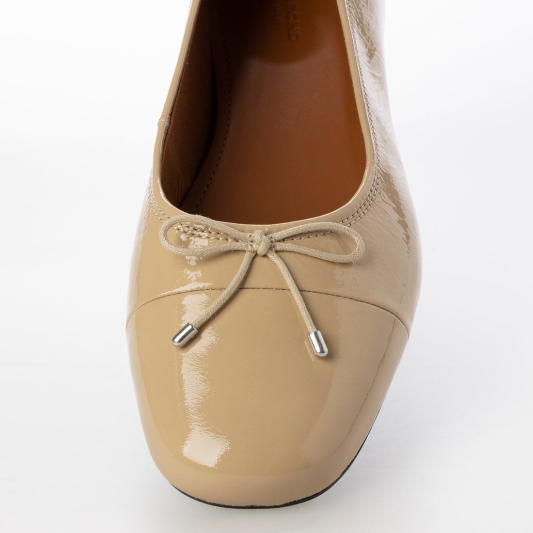 ヴァガボンド VAGABOND リボンバレエシューズ （ベージュ