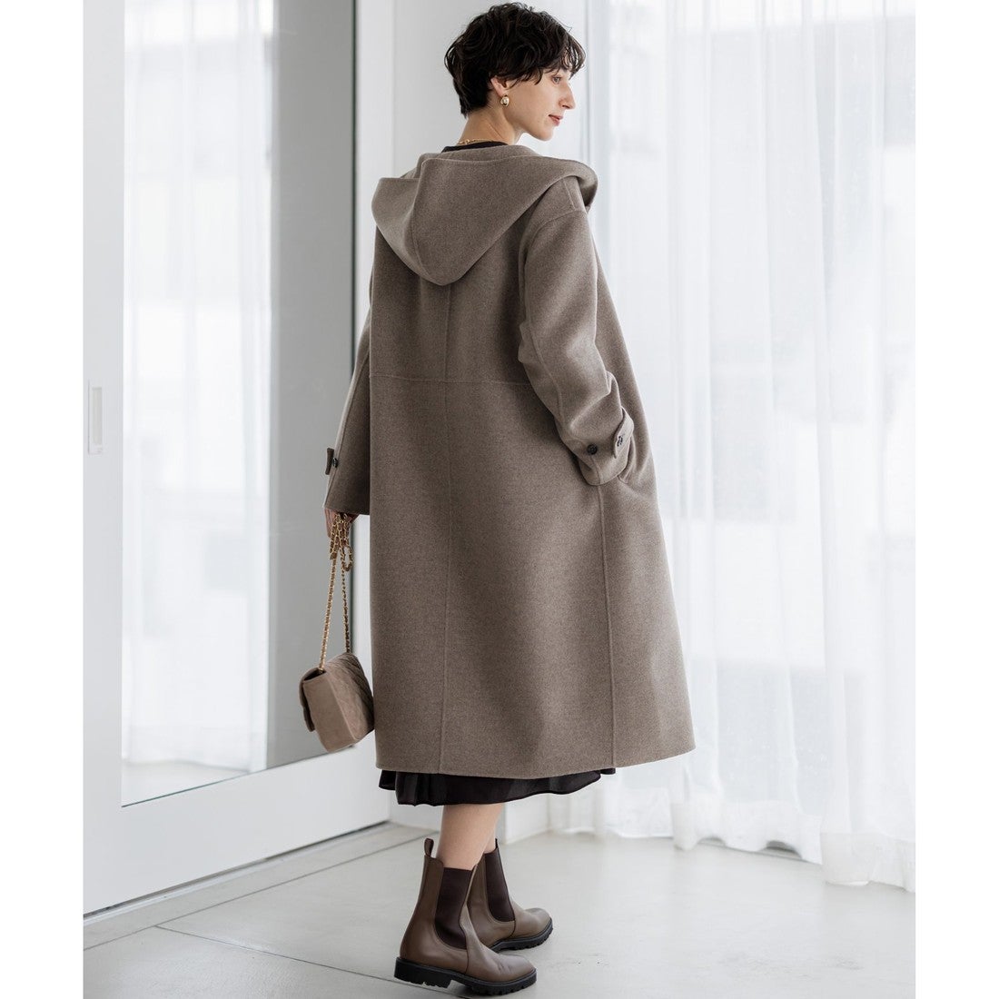 23区 【見上愛さん着用】MANTECOPureリバー フード ロングコート