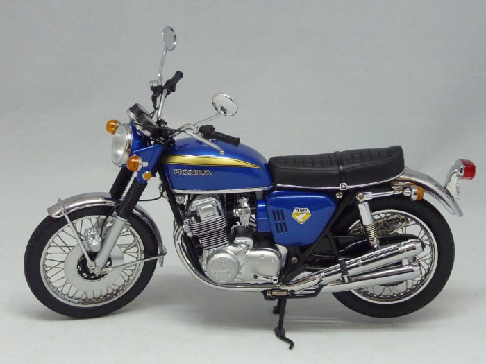 Honda CB 750 1/12 | セナ丸