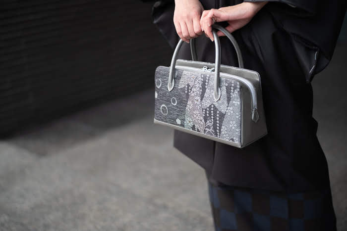 引箔を使った帯地の利休バッグ 烏瓜/千寿錦引箔】ダックジュエル(茶系