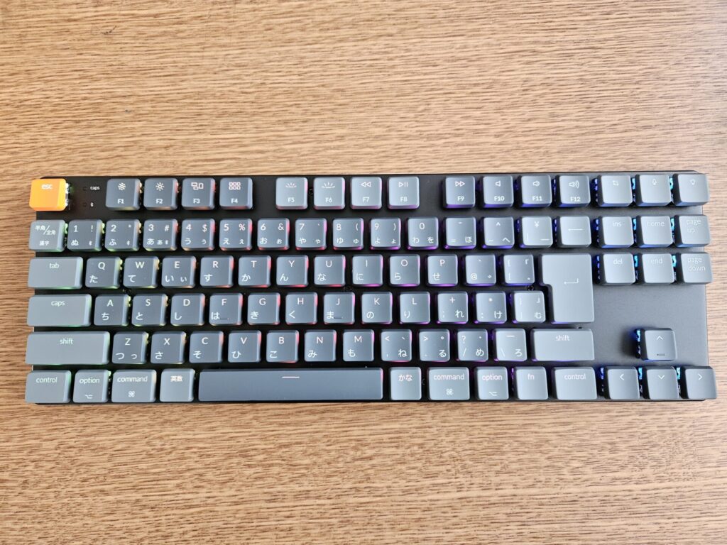 ロープロファイル、ホットスワップ、JIS配列のワイヤレスキーボード