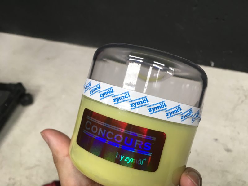 ザイモール コンコースグレイズ』創立者のために作ったショーカー用