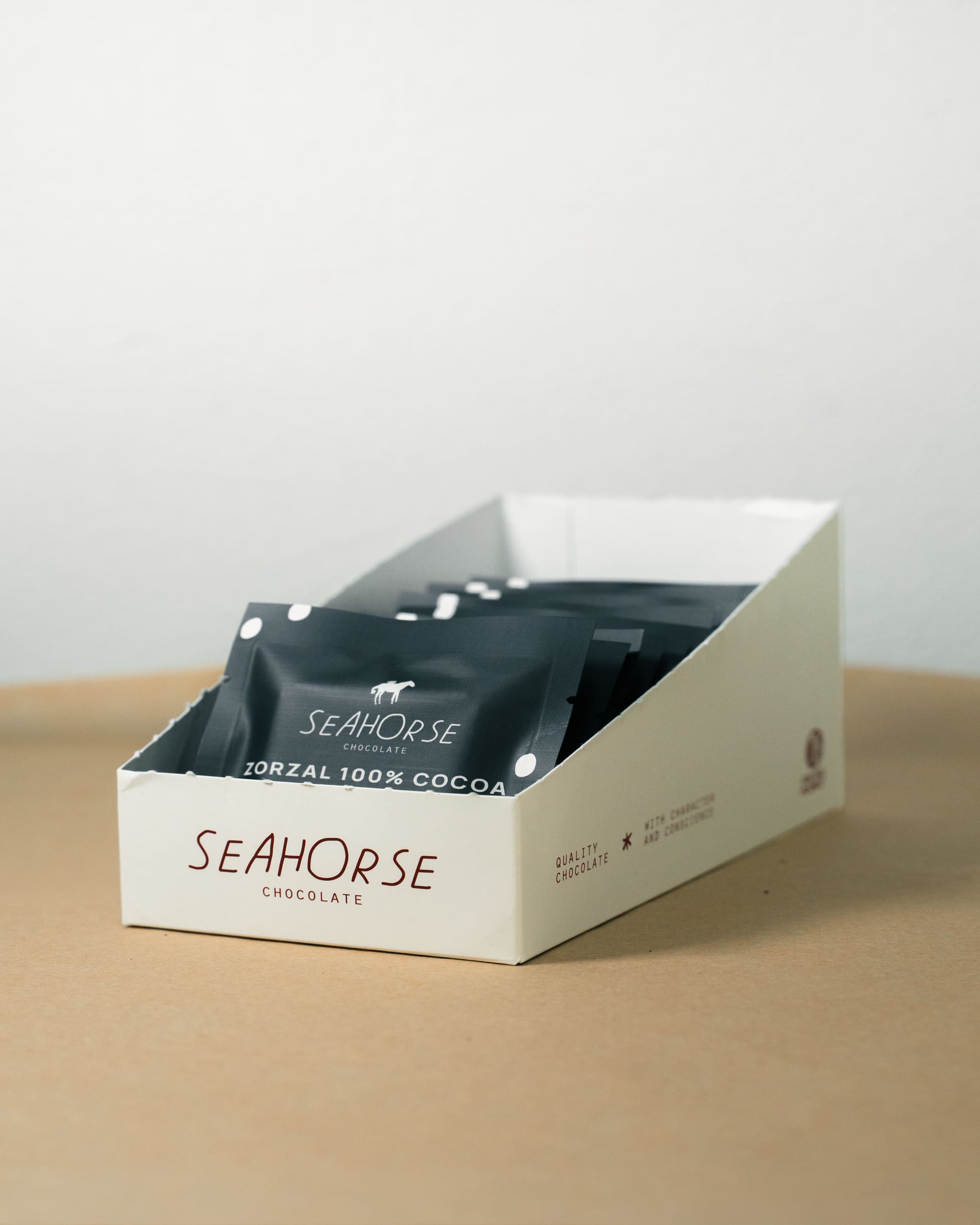 Single-Origin Dominican Republic 100% Dark Chocolate – Seahorse