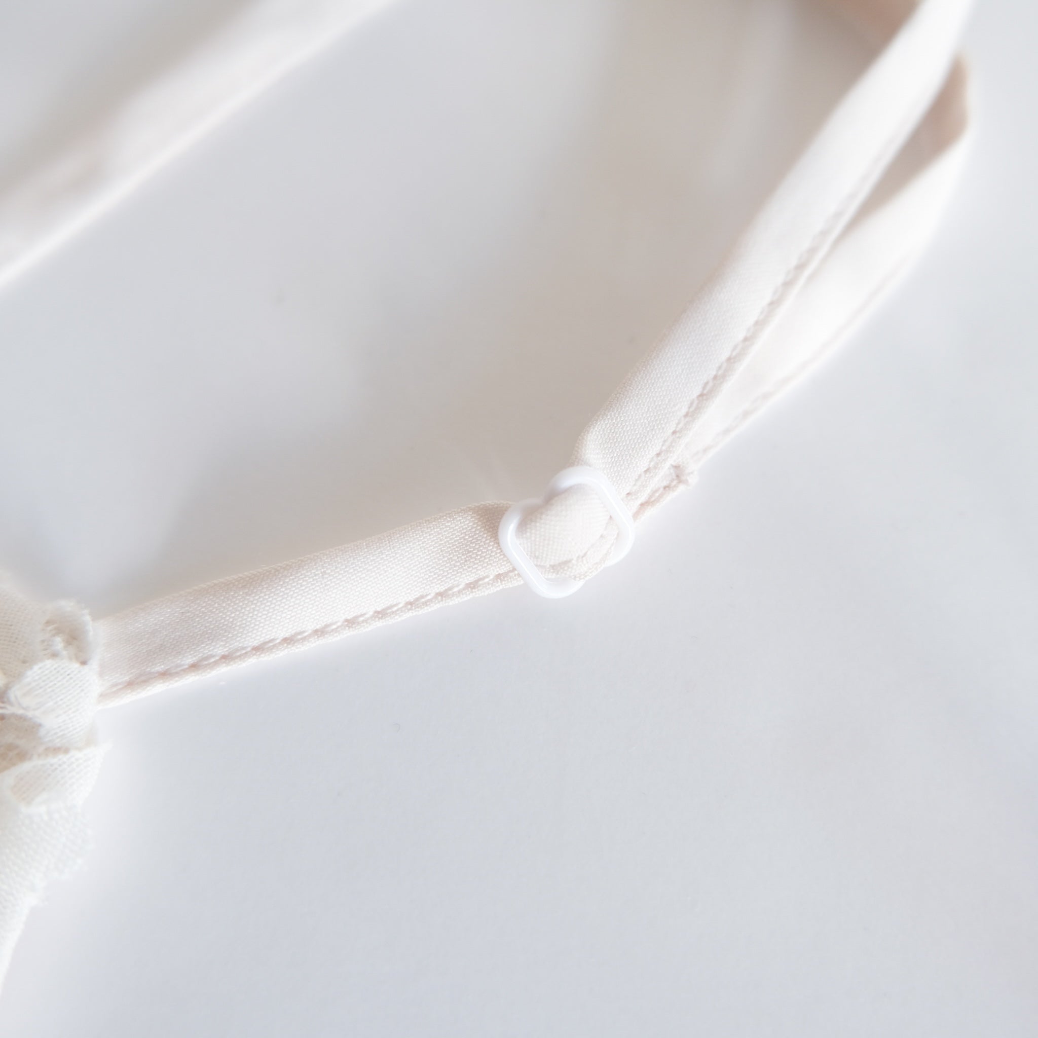 Petal Tulleペプラムキャミソール