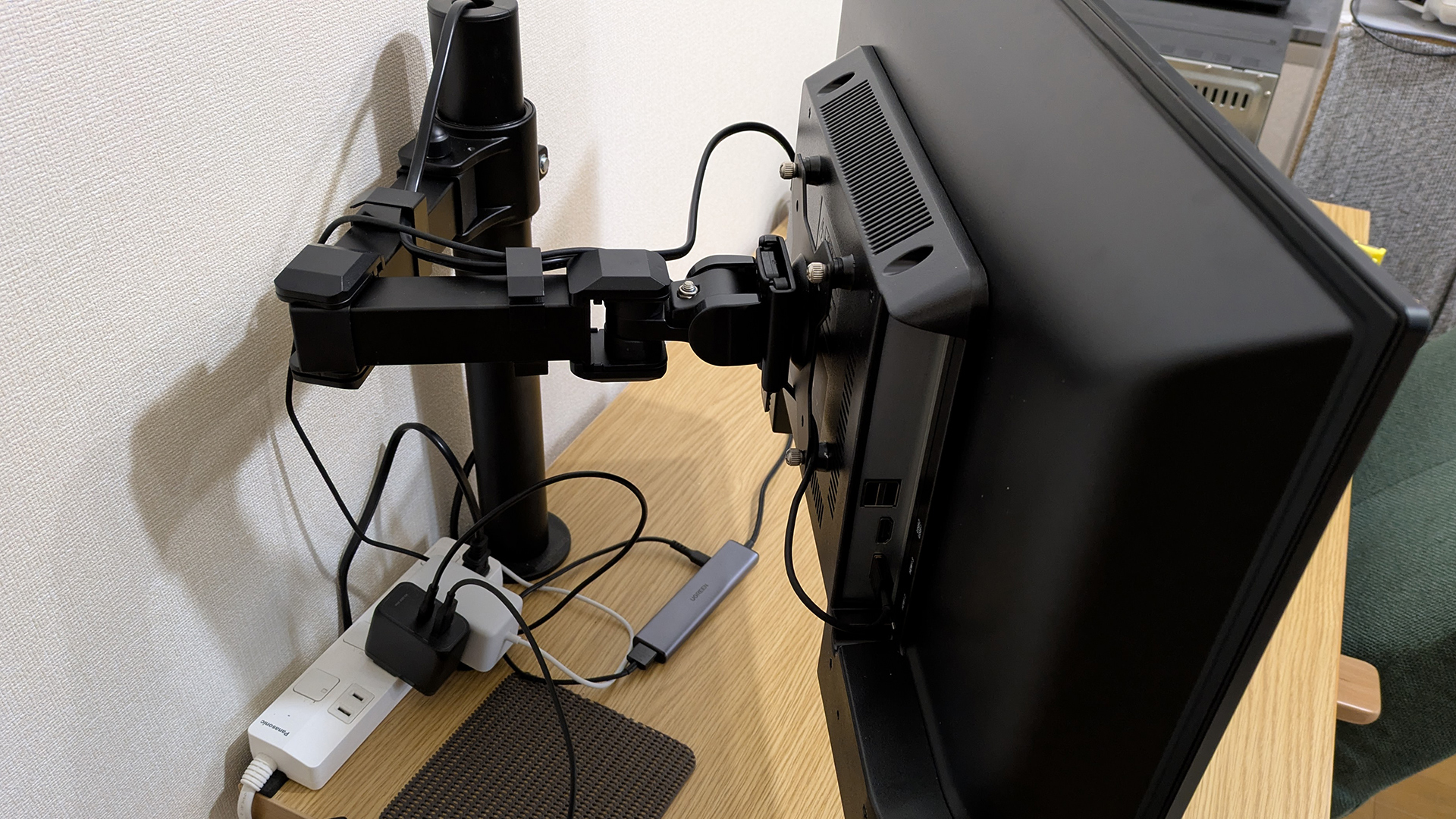 山善の24インチチューナーレステレビ「QRH-24TL2K」を買ってみた。思っ