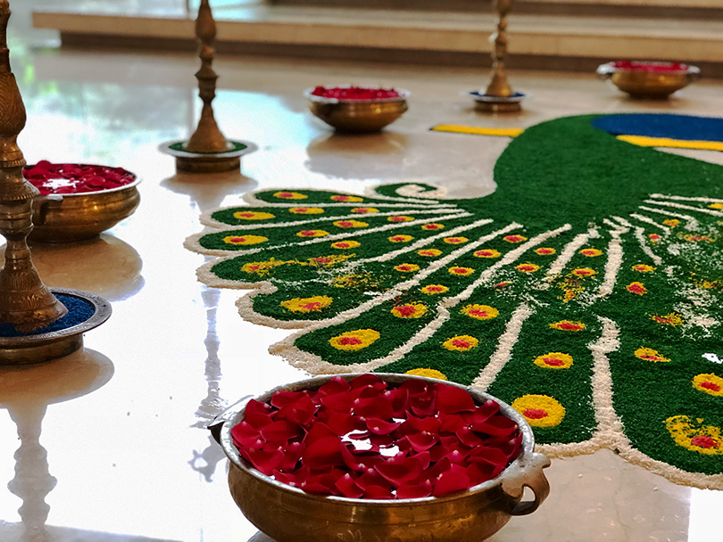 バラのあふれる花市場～インド・バンガロール～ - 世界の花屋 フラワー