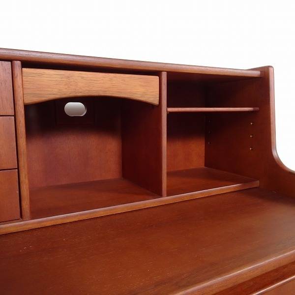 ACTUS アクタス H.W.F ライティングビューロー 鍵付き 入荷しました