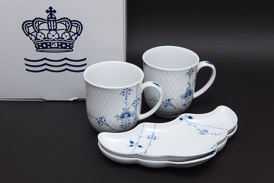 ロイヤル・コペンハーゲン ブルーパルメッテ クレセント＆マグ（ペア