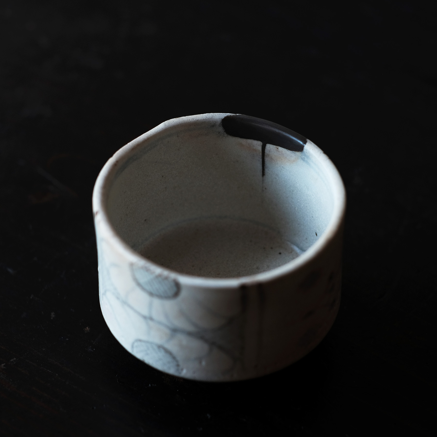 古伊万里 染付菊花文半筒猪口 | 骨董と詩学 Antique & Poetics | 蛇韻律